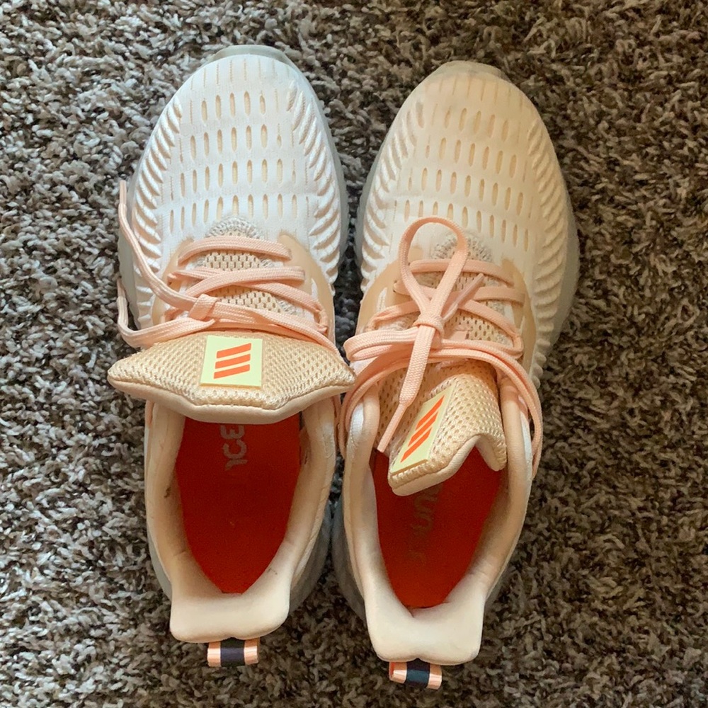Adidas tennis shoes